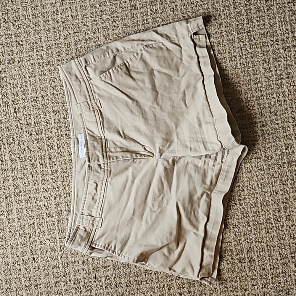 Ny&c khaki short size 4